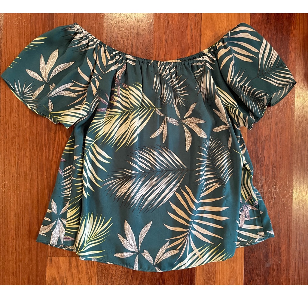 Bb Dakota Floral Off Shoulder Green Blouse $78 Sz Xs